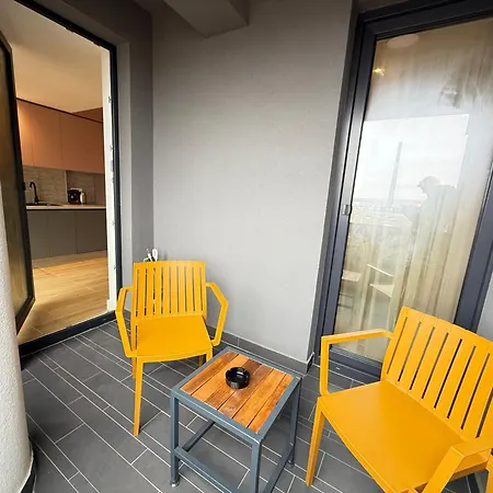Cozy Luxury Brand New Aparthotel With Studios In Brasov-2